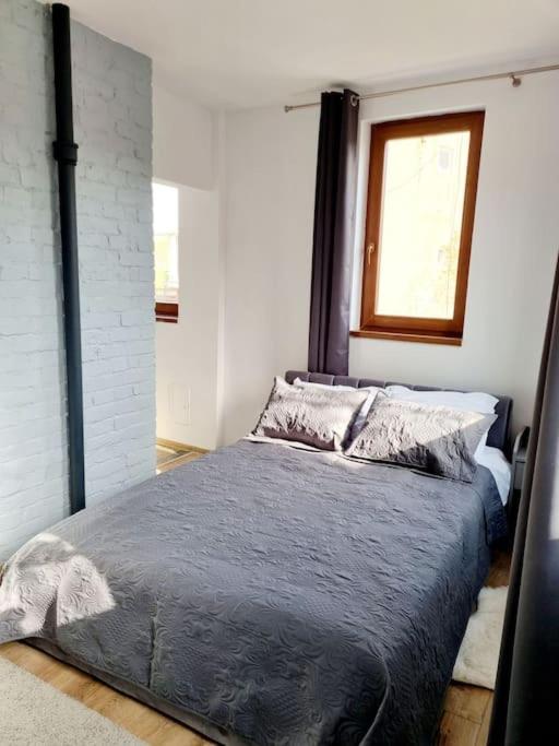 Cozy Apartment Near City Center Bucarest Exterior foto